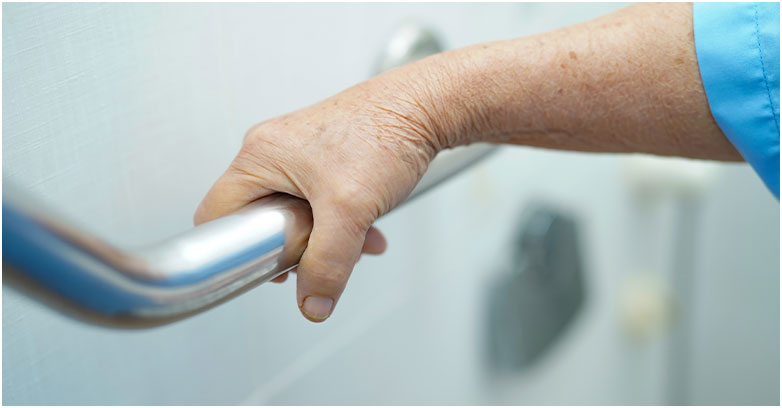 Installation de salle de bain PMR à Dax